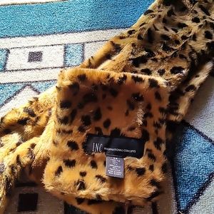 Leopard scarf